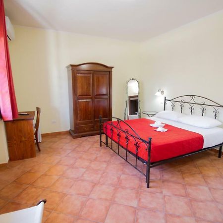 Guest House Capitan Libeccio Тропеа Екстериор снимка