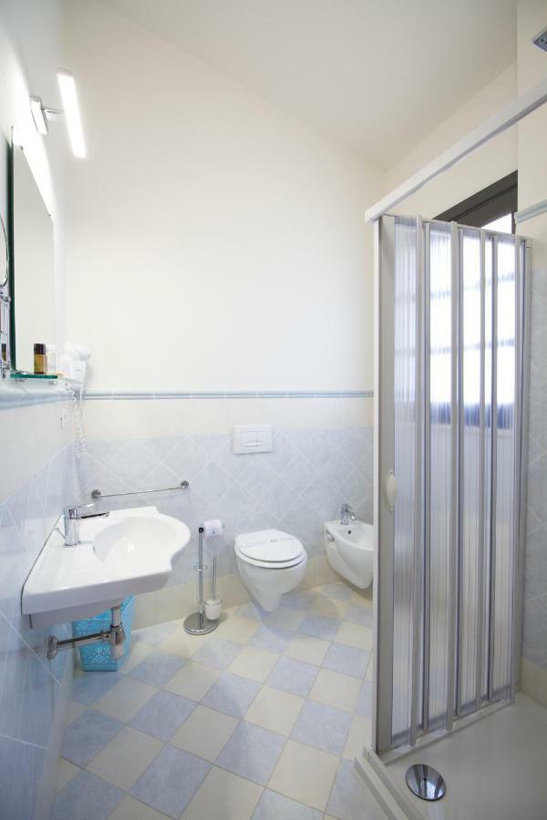 Guest House Capitan Libeccio Тропеа Екстериор снимка