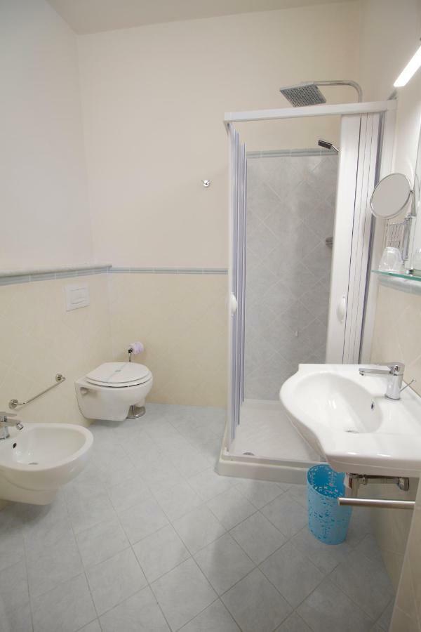 Guest House Capitan Libeccio Тропеа Екстериор снимка
