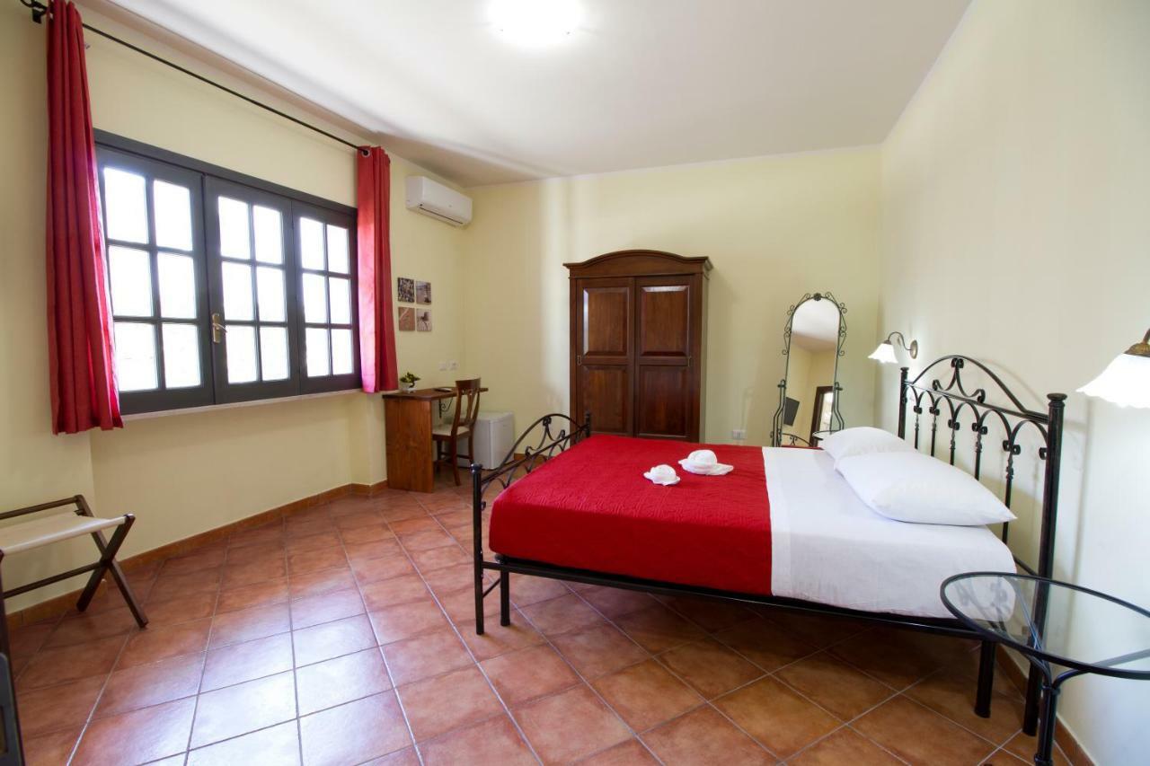 Guest House Capitan Libeccio Тропеа Екстериор снимка